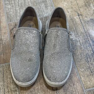 Steve Madden Womens Rhinestone Slip On Sneakers Size 8.5